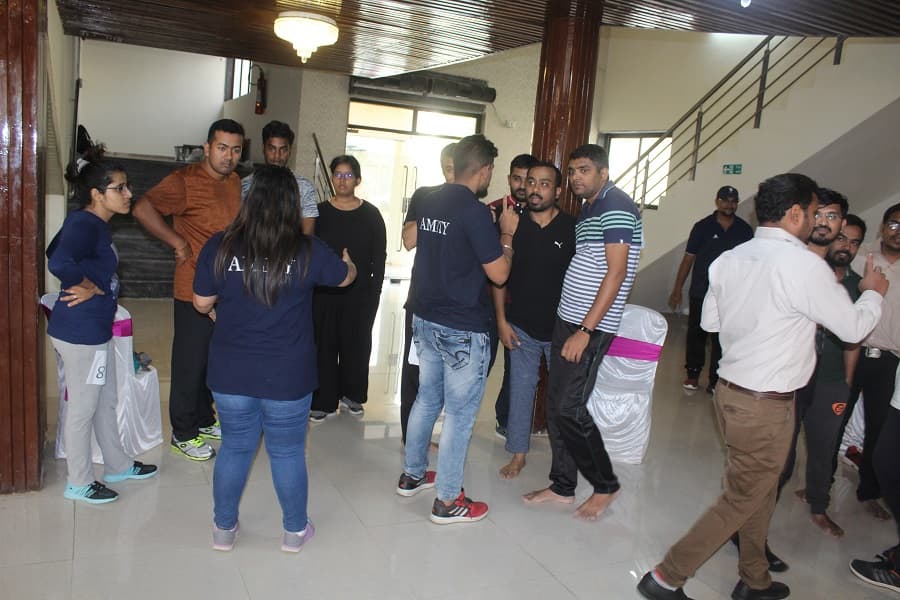 Amity Global Business School Ahmedabad Industry Oriented Curriculum photo 5